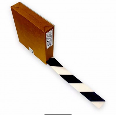 GETOOLBOX PADLÓJELÖLŐSZALAG  FEKETE-FEHÉR 50 MM/50M